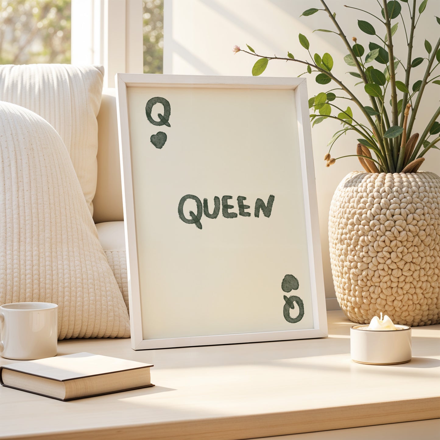 Queen of Hearts – Minimal Power Poster