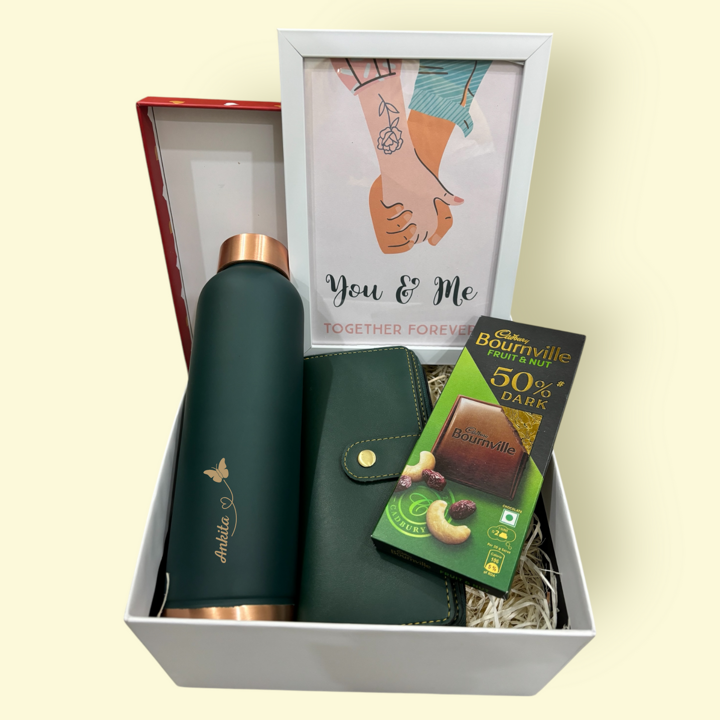 Valentine's Day Gift Hamper: A Romantic Gesture for Her