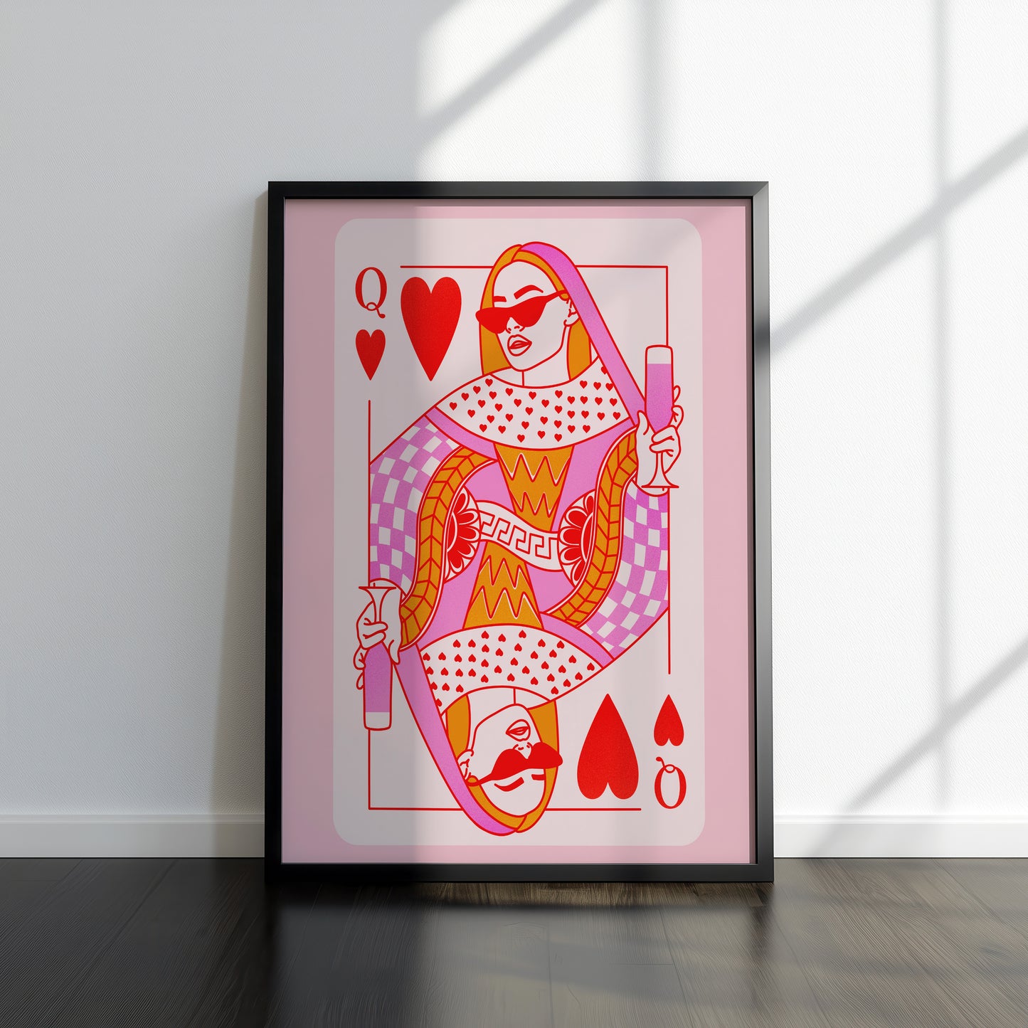 Chic Majesty – The Queen Wall Art