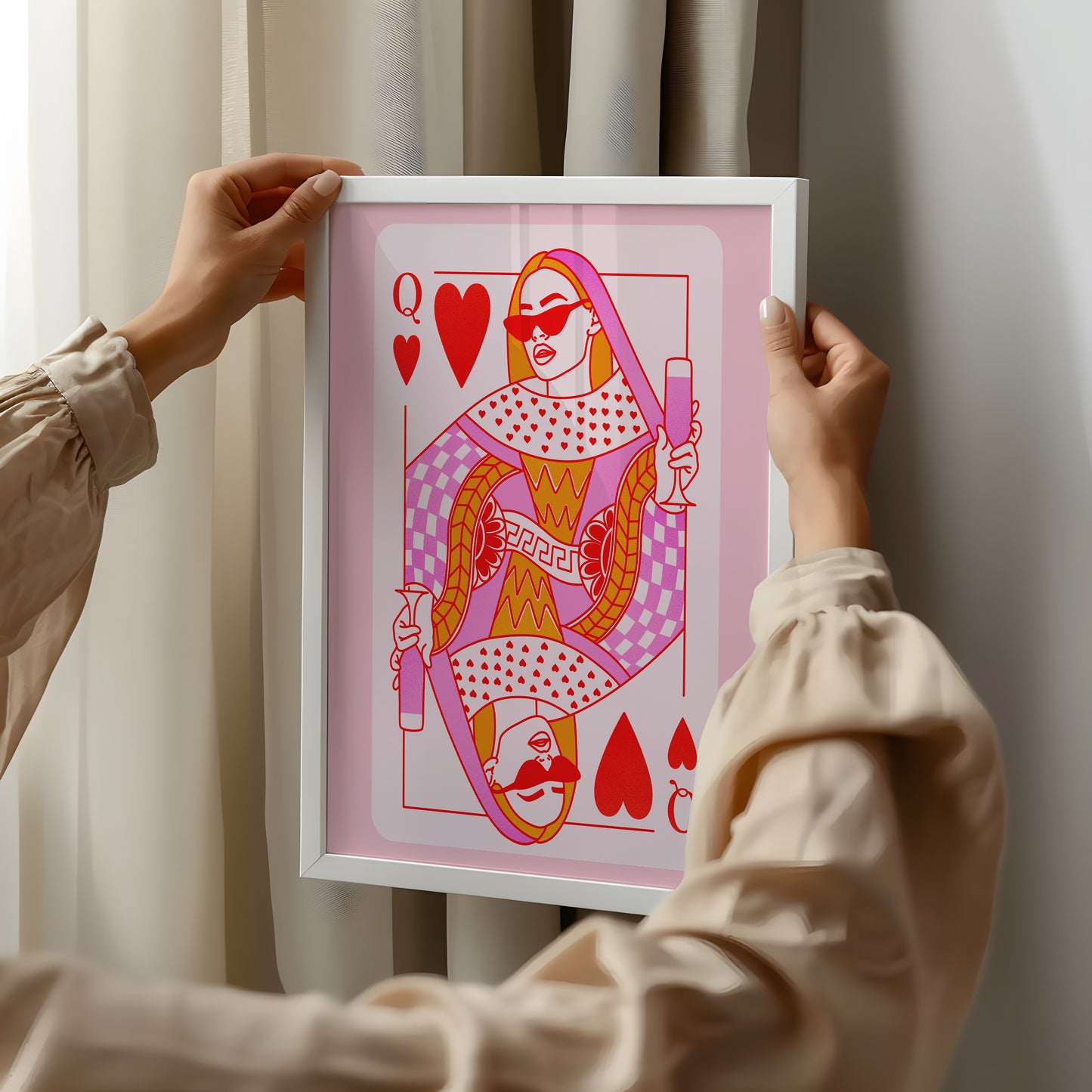 Chic Majesty – The Queen Wall Art